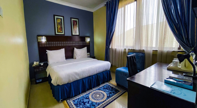 Номер Executive с балконом Отель The AHI Residence