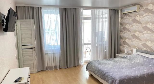 #8 Superior Standard, 2nd Line, Side Sea View (4 People) Apartments, Rezervovat Apartmán Koktebel 