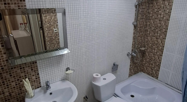 Полулюкс Отель Кавказ