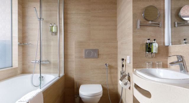 Двухместный номер Улучшенный Мансарда Garden Street Hotel