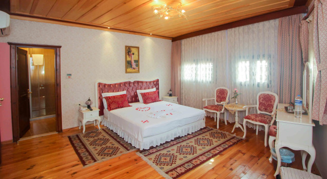 Esans Hotel, Varaa Hotelli Hotellit Marmara-alue pysäköinnillä, Pysäköinti