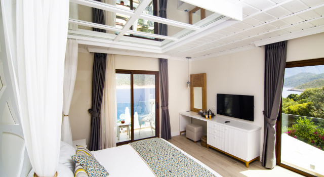 Двухместный номер Deluxe с балконом и с видом на море Suna Sun Hotel