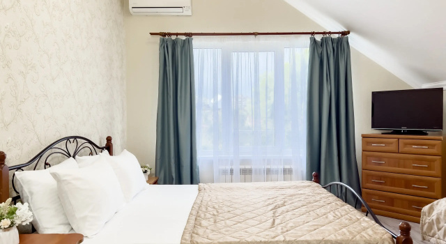 Трёхместный номер Comfort с видом на город Гостевой дом Бумеранг Резорт
