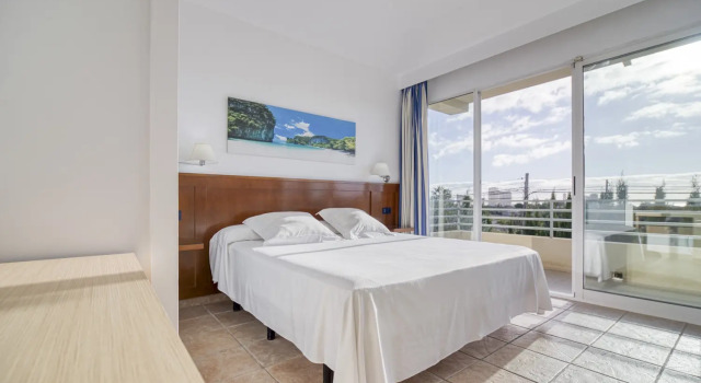 Двухместный номер Standard с балконом Отель Hospedium Hotel Abril
