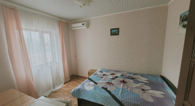 Двухместный номер Deluxe с балконом и с видом на сад Гостевой дом Друзья