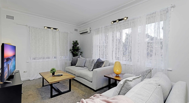 Апартаменты Private Beach House in Bondi