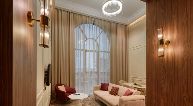 Двухместный люкс Royal c диваном Hayasa Hotel Yerevan