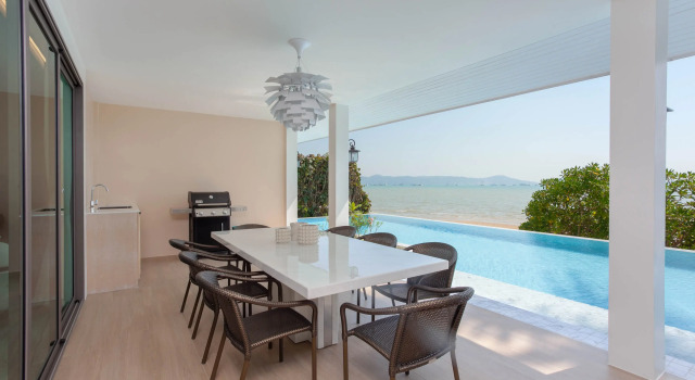 Вилла с бассейном с 4 комнатами с балконом и рядом с пляжем Fisherman Way Beach Villa