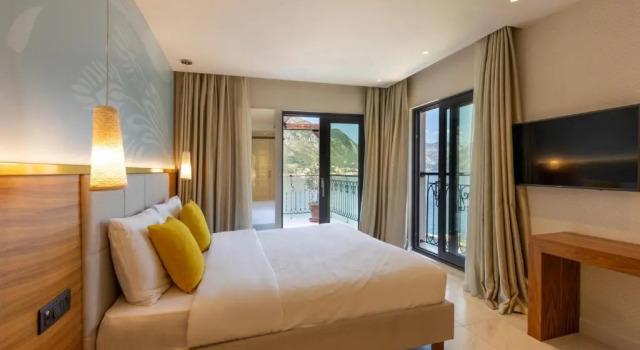 Люкс с 3 комнатами с видом на море HUMA Kotor Bay Hotel and Villas