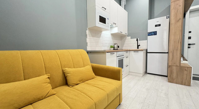 Uyutnaya Studiya v Tsentre Goroda Flat, Rezervovat Apartmán Hotely v Petrohrad s parkováním, Parkování