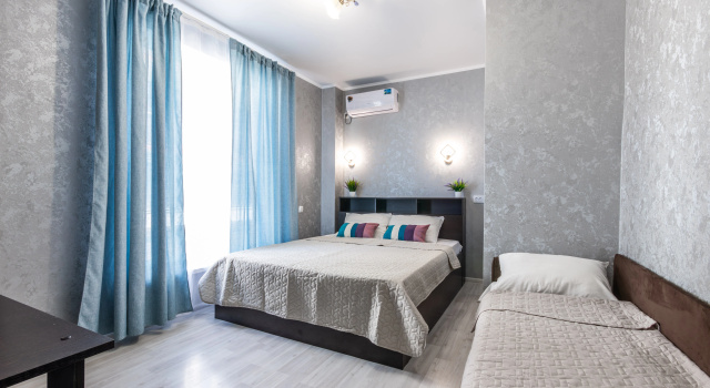 Пятиместный номер Comfort с 2 комнатами с балконом Гостевой дом Лагуна
