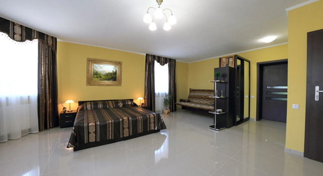 Maxima Mini-Hotel, Rezerwuj Mini-hotel Mini-hotele w Khmelnitskiy, Mini-hotel