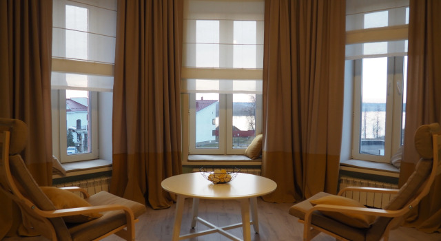 V Tsentre S Vidom Na Volgu Apartments, Prenota Appartamento Uglich 