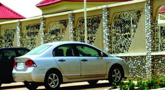 Choice Gate Hotel - Double Deluxe, Rezerwuj Hotel Benin Ikpoba-Okha