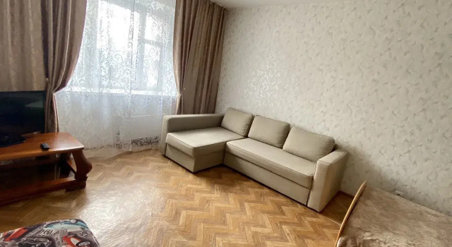Квартира на улице Алексеева 89 (15 этаж)
