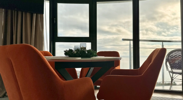 LS-Lux-Orange S Pryamym Vidom Na More S 14 Etazha Apartments, Rezervovat Apartmán Alushta 