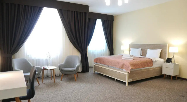 Vierer Familie Suite mit Balkon ASYR Hotel