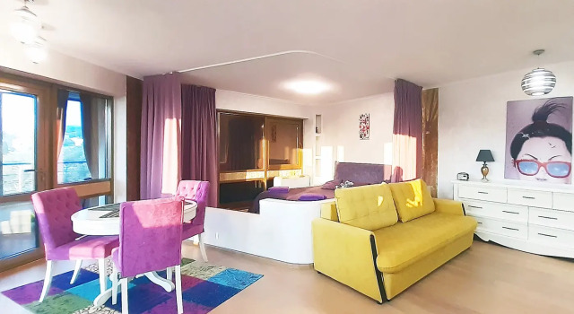 Студия с балконом и с видом на море Апартаменты M Apartments Grand Versailles 5