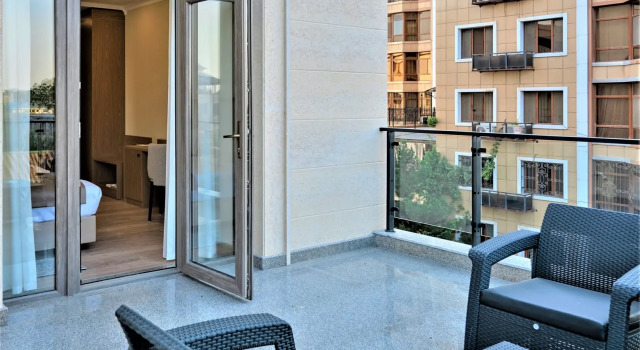 Двухместный номер Standard с балконом Отель Al Anvar Hotel