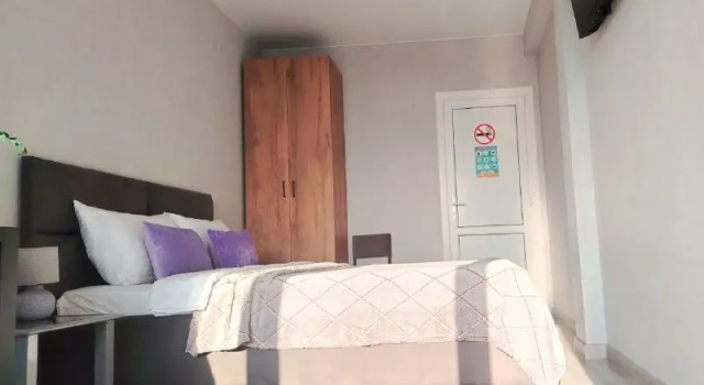 River House Apartments