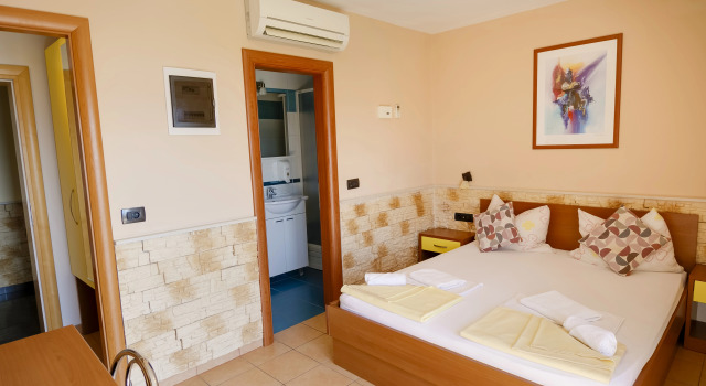 Dalmacija, Đặt Nhà khách Duće Split Region