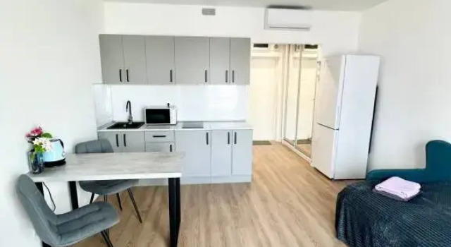 Апартаменты Art Life Apartment Novohohlovskaya 1