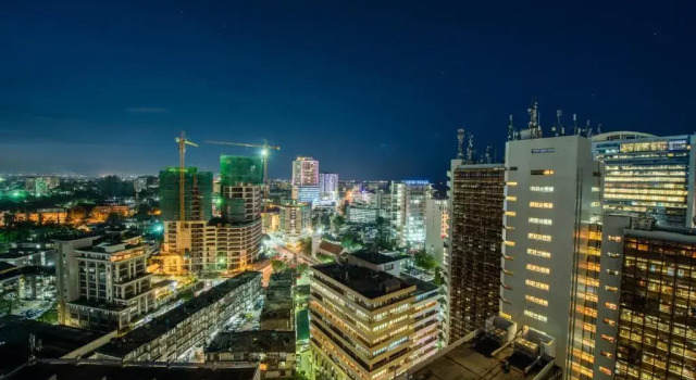 Отель Golden Tulip Dar City Center, Забронировать Отель Отели Дар-эс-Салама с бассейном, рядом с Zanzibar Ferry Terminal, Бассейн