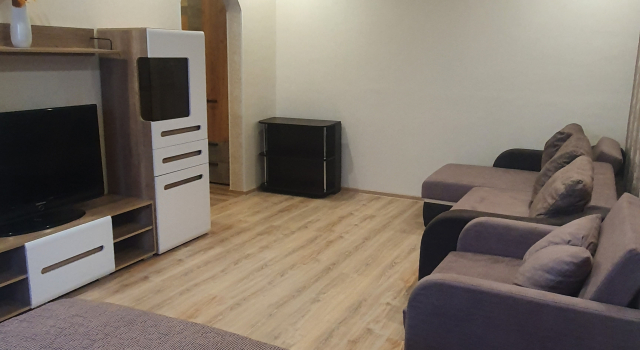 Na 60 let Oktyabrya 8 Apartments, Rezerwuj Apartament Hotele w Republika Komi z parkingiem, Parking