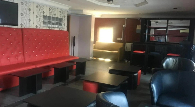 Lekki Central Hotel, Prenota Hotel Hotel tutto incluso a Eti-Osa, All Inclusive