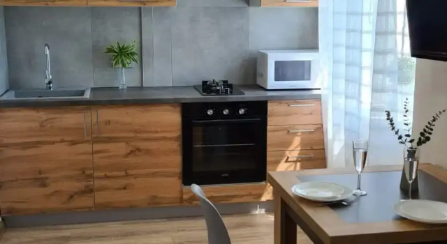 Na Molodogvardeyskoy 211 Flat, Prenota Appartamento Hotel a Samara con parcheggio, Parcheggio