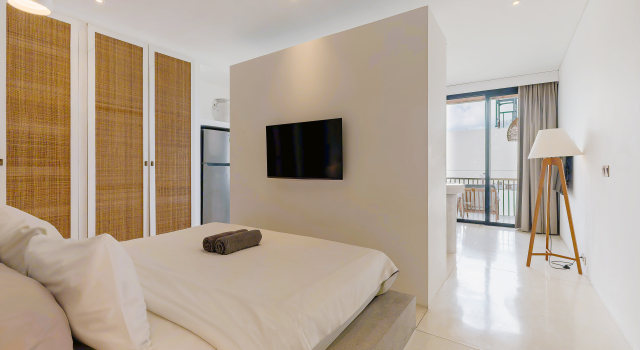Suite 1 camera da letto con balcone e con vista sulla città Sore Apartment by Betterplace