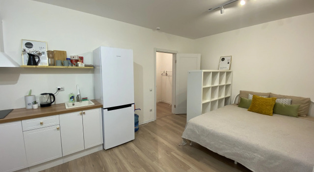 Uyutnaya Studiya S Vidom Na Les Flat, Rezervovat Apartmán Hotely v Petrohrad s parkováním, Parkování