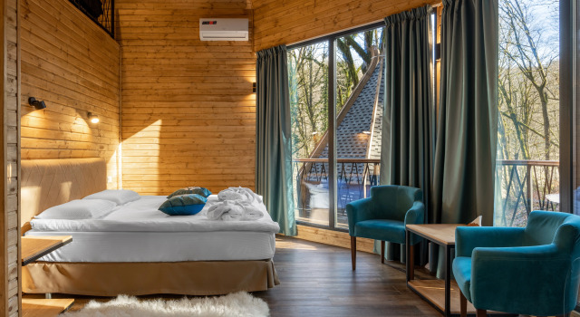 Четырёхместный семейный коттедж Дуплекс с красивым видом из окна Riverside Resort&Spa