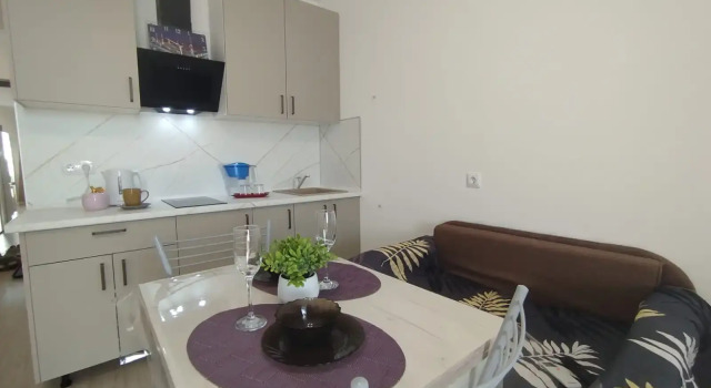 Квартира студия live in comfort на Современников 8