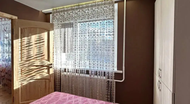 Uyutnaya Trekhkomnatnaya na Sutki u Metro Mogilevskaya, OOO Vse Ryadom Flat, 预订 公寓 明斯克 明斯克州