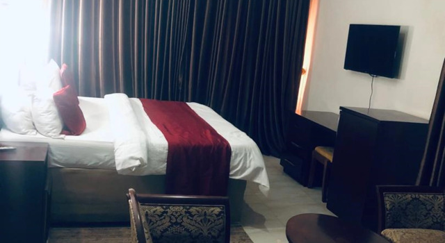 Suite Embajador MCLORRETS SUITES