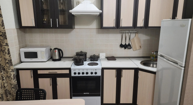 Studiya Zarya S Vidom Na Gorod Ryadom S Vokzalom Apartments, Book Lejlighed Billige hoteller i Chebarkul