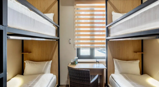 Bett im Wohnheim (Männerwohnheim) Bodo