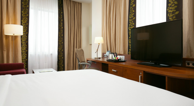 Двухместный номер Улучшенный Отель Hilton Garden Inn Волгоград