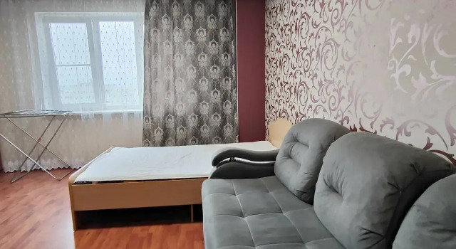 Апартаменты с 3 комнатами Квартира 3-ком. в центре 85 м.2