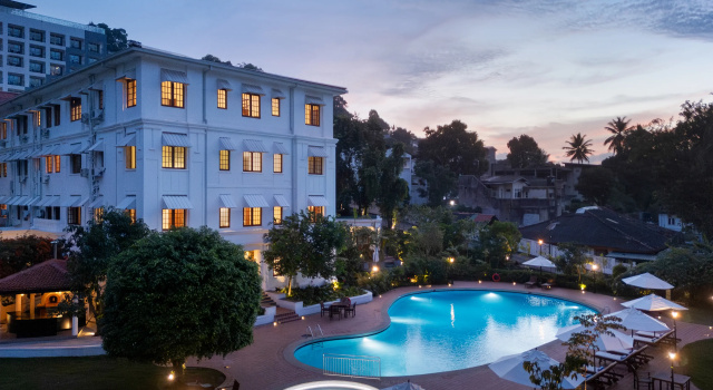 Hotel Suisse Kandy, Забронировать Отель Отели Канди с бассейном, рядом с Стадион Богамбара, Бассейн