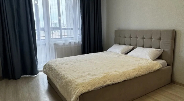 Tyumen, Ulitsa Yu.-R.g. Ervye, 24k3 Flat, Prenota Appartamento Hotel a Tyumen Region con parcheggio, Parcheggio
