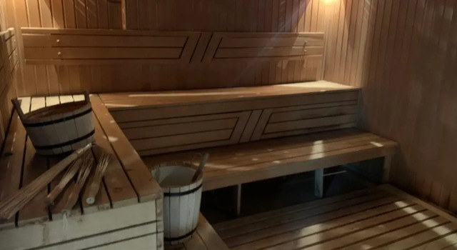 S Bolshim Basseynom Guest House, Prenota Affittacamere Hotel a Oblast' di Mosca con piscina, Piscina