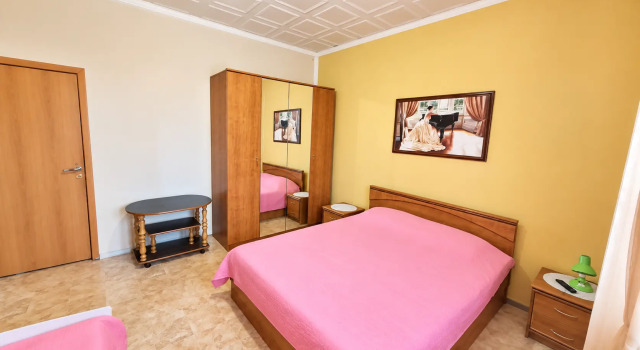 Davinchi Guest House, Rezerwuj Pensjonat Industrial area 