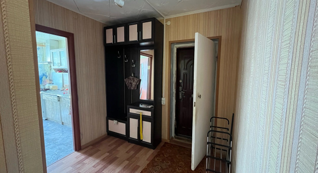 Dvukhkomnatnaya Flat, Reservar Apartamento Hotéis em Golden Ring com estacionamento, Estacionamento