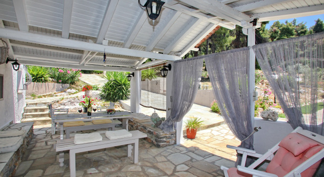 Вилла с 2 комнатами с красивым видом из окна Luxury Villa with Private Pool in Skopelos, Nature Retreat, Villa Pine Trees by Kardous