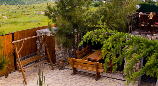 Hotel California, Rezerwuj Hotel Hotele w Sewastopol z basenem, Basen