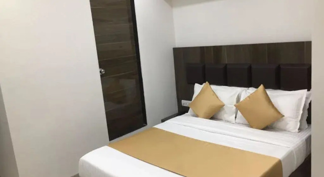 Отель The Best Hotel Mumbai