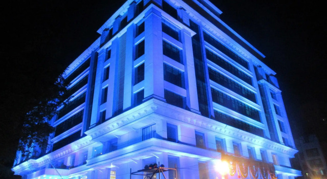 Отель The Byke Suraj Plaza Veg