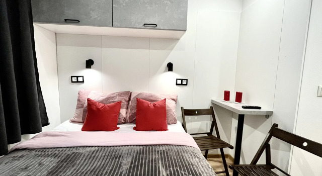 Layf Aparts Studiya  2, 13m2, na ul. Novaya 28 Flat, Buchen Sie Ferienwohnung Hotels in Oblast Moskau mit Parkplatz, Parkplätze